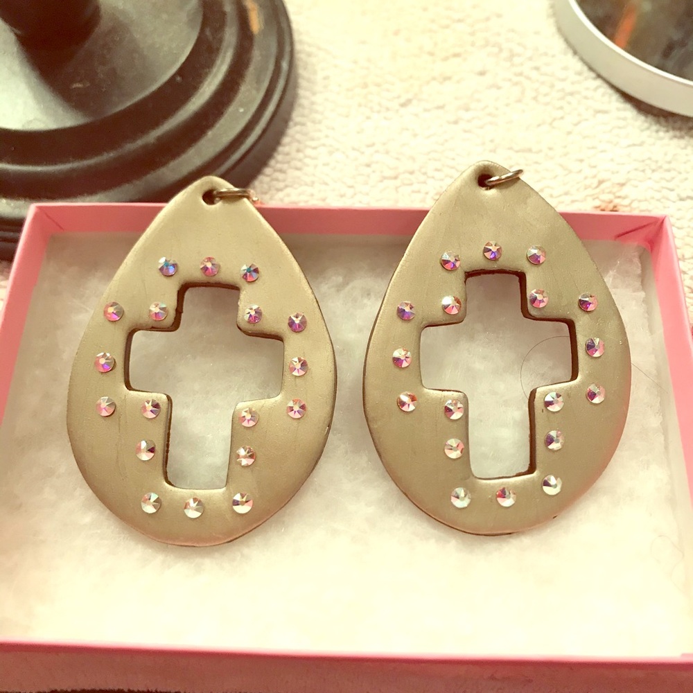SOOKIE SOOKIE earrings. Swarovski crystals.